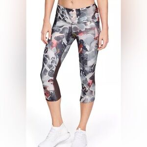 Under Armour HeatGear Compression Fly Fast EUC Cropped Small Leggings Pink Gray
